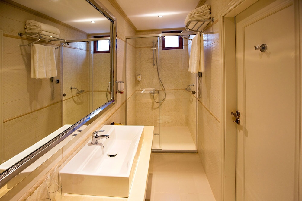 Spa Hotel Rich 48/50