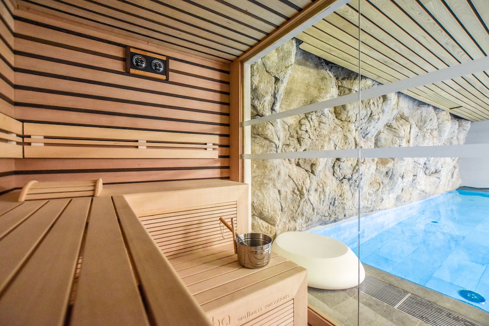 Hotel B55 19/45