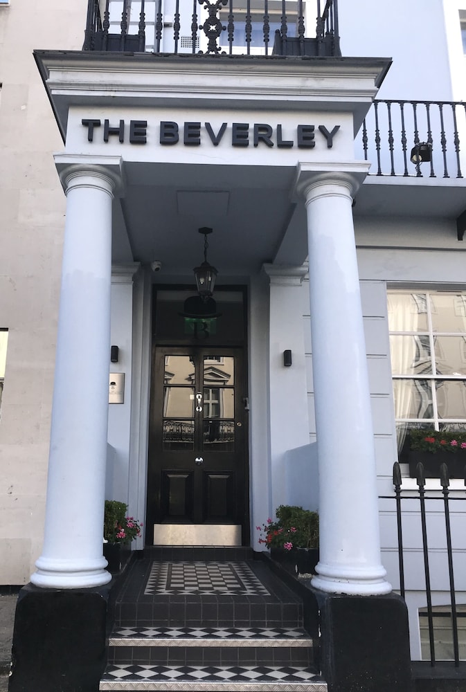 The Beverley Hotel 2/50