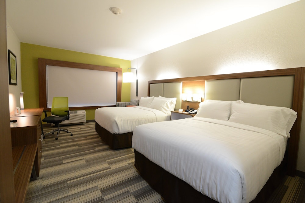 Holiday Inn Express And Suites Chicago North Shore Niles 11/57