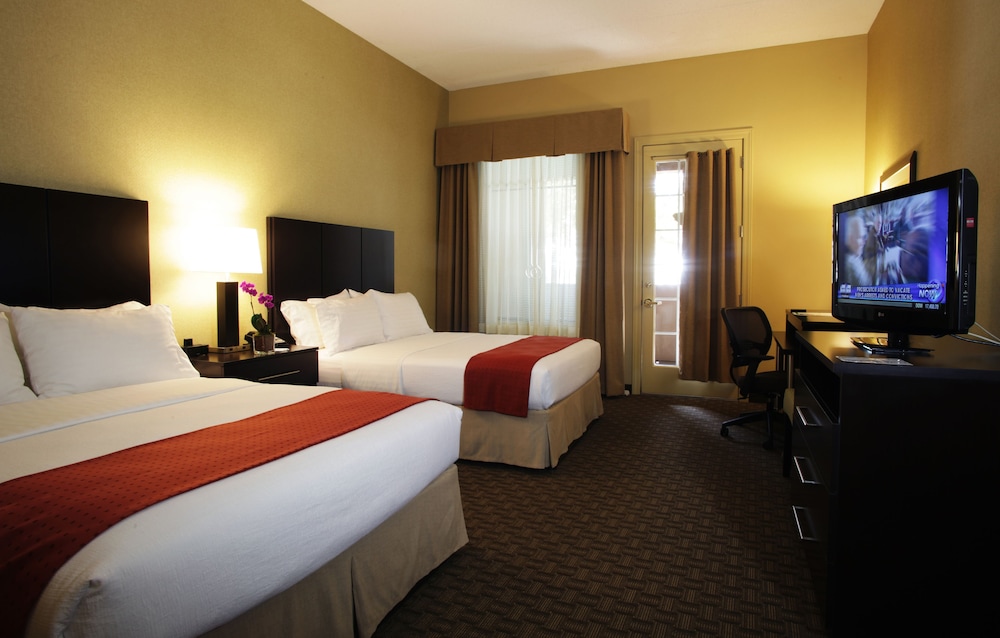 Holiday Inn Phoenix Chandler 21/70
