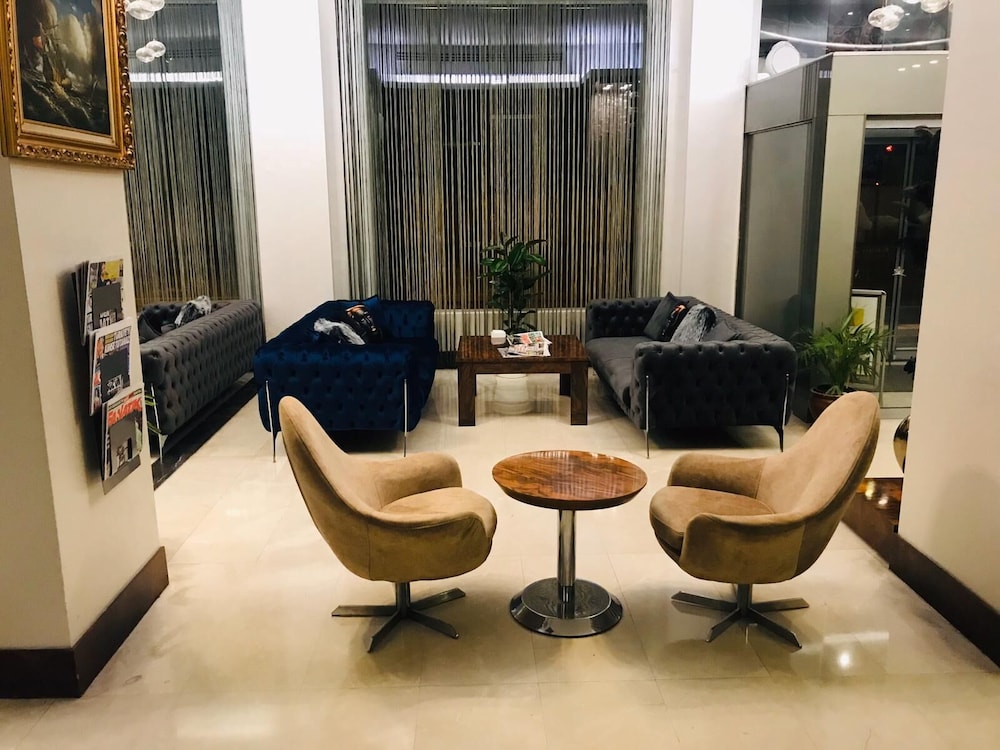 Burcman Hotel 26/45