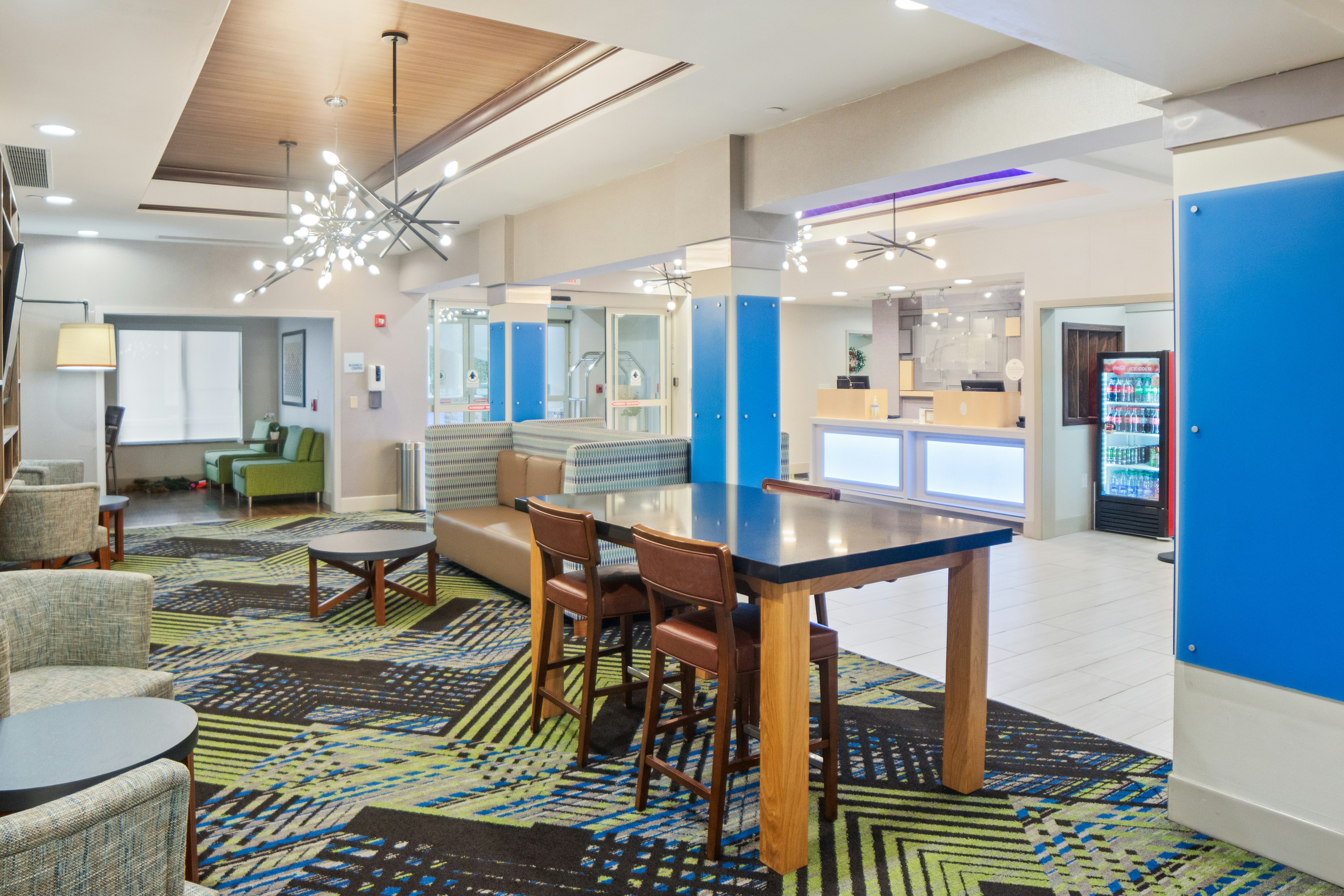 Holiday Inn Express Hotel & Suites Stroudsburg-Poconos 41/56