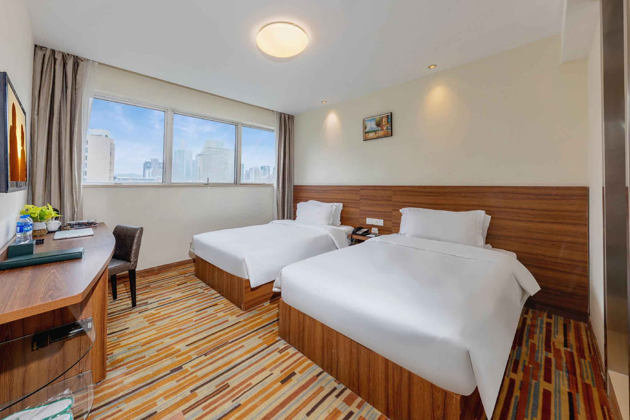 Calais Hotel 16/42