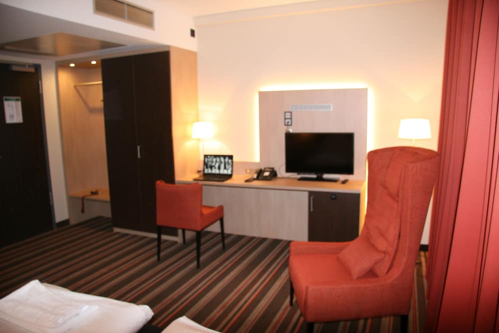 Hotel Fortune 33/37