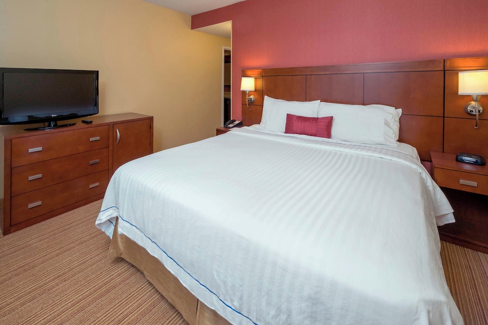 Courtyard By Marriott Winston-Salem Hanes Mall 20/66