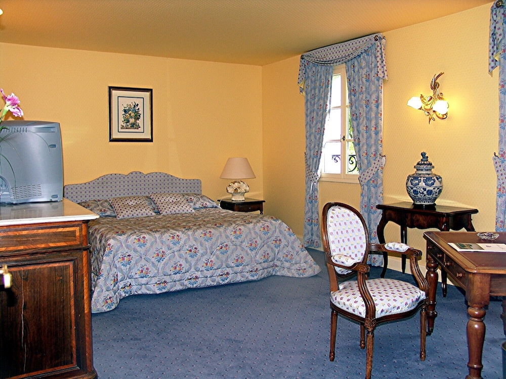 CHATEAU DE FERE HOTEL 5/50
