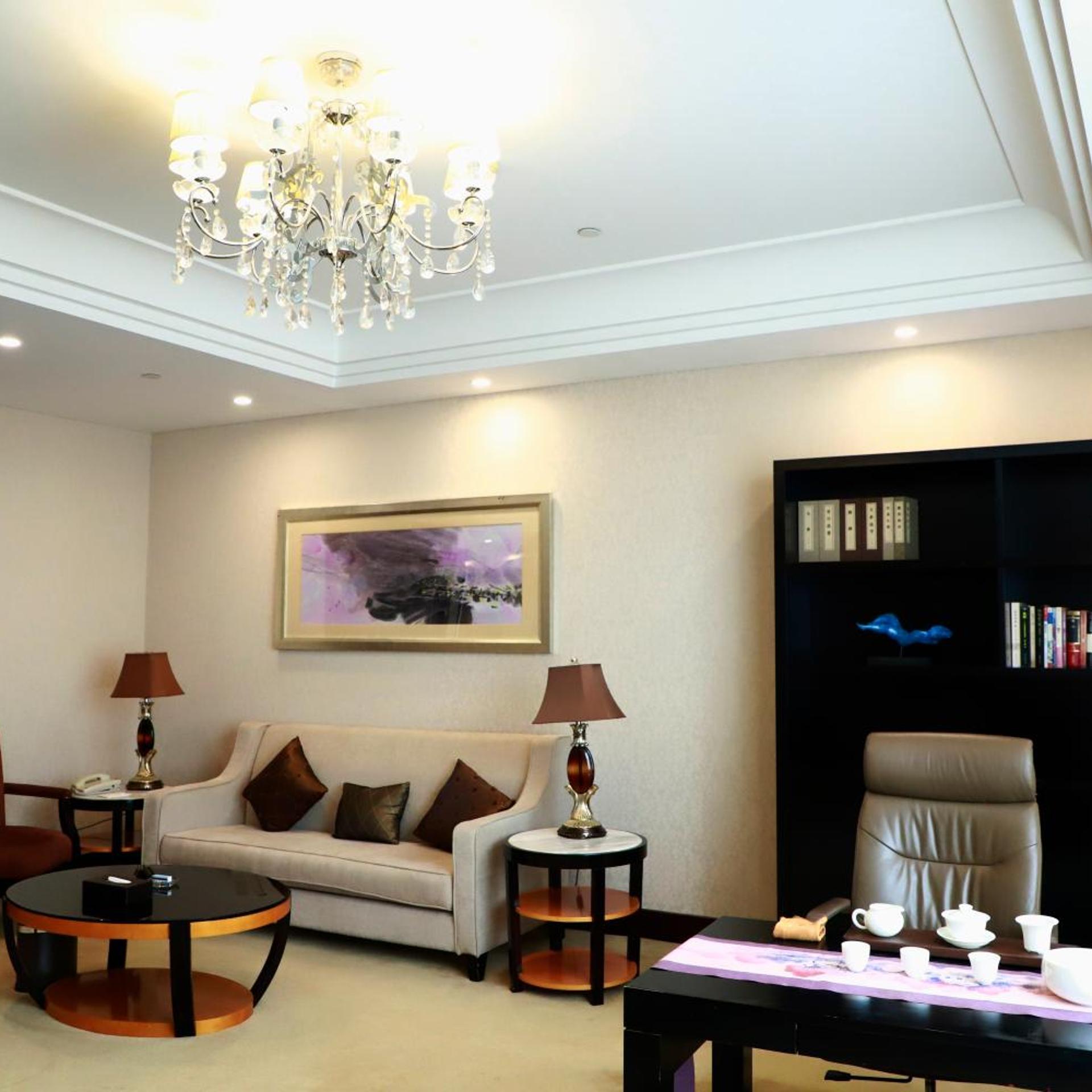 Wyndham Xinyang Downtown 35/59