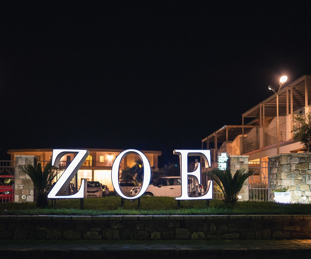 ZOE RESORT 2/50