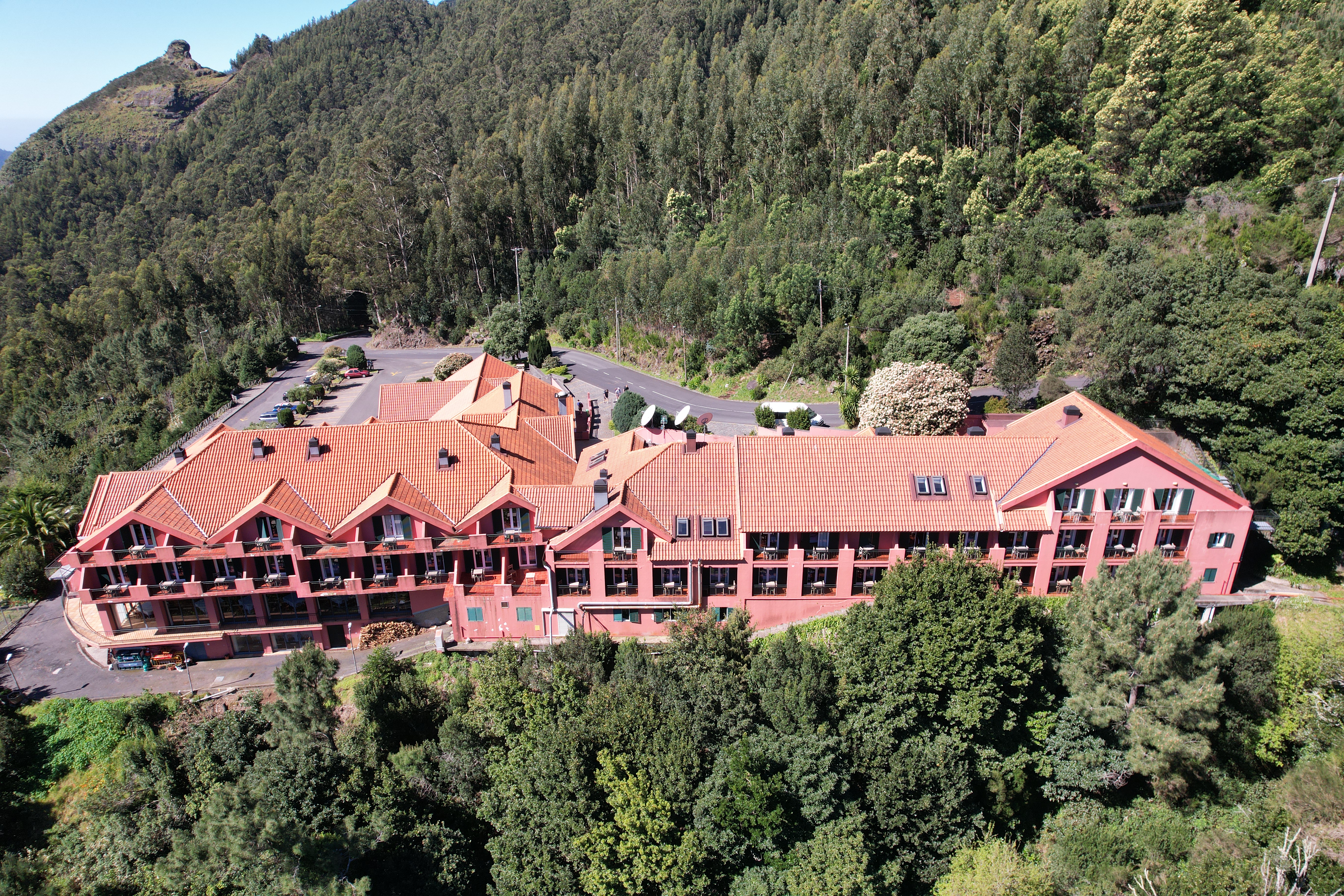 Valley View Hotel Encumeada 47/50