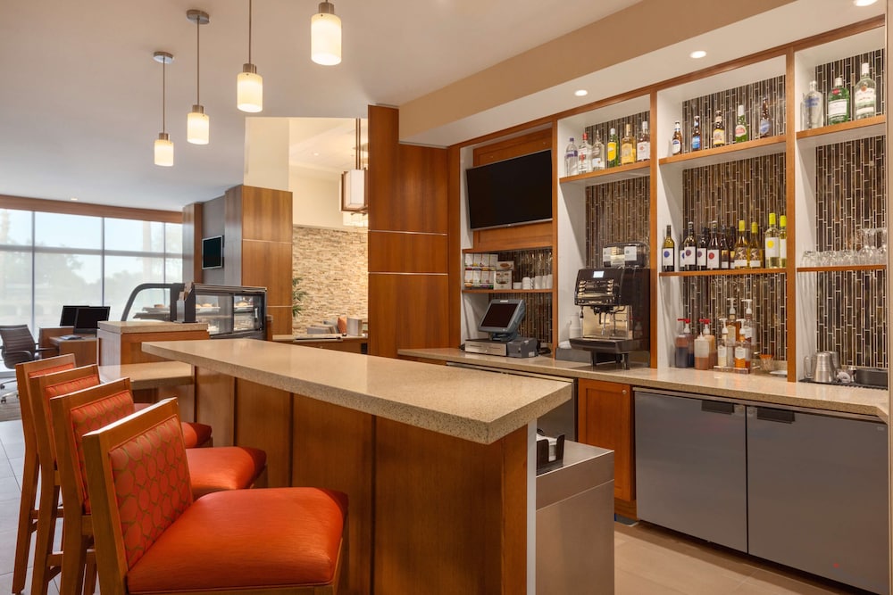 Hyatt Place Phoenix Chandler Fashion Center 50/68