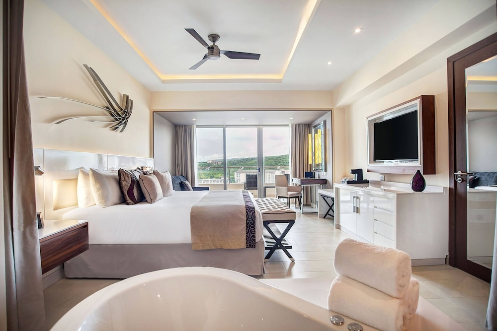 Royalton Blue Waters Montego Bay, An Autograph Collection All-Inclusive Resort 69/84