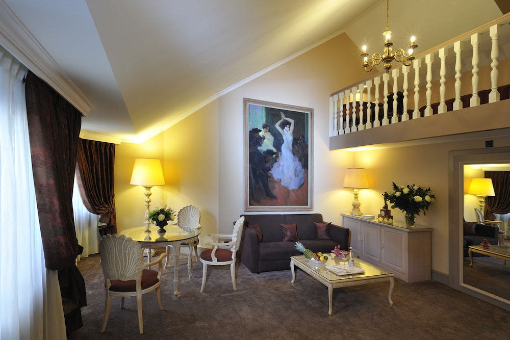 Hotel de La Cigogne Geneva 47/69