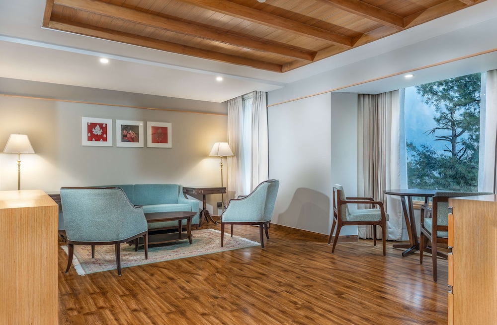 Radisson Golf Resort Pahalgam 41/61