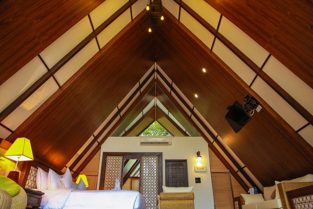 Liyya Water Villas 8/48