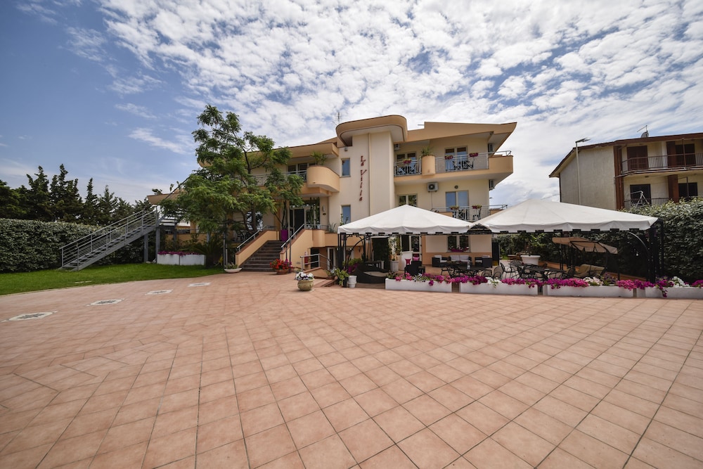 Hotel La Villa 36/50