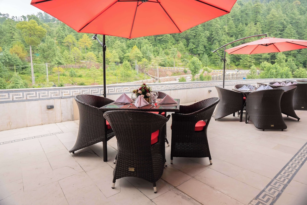 Ramada by Wyndham Murree Lower Topa Resort 51/87