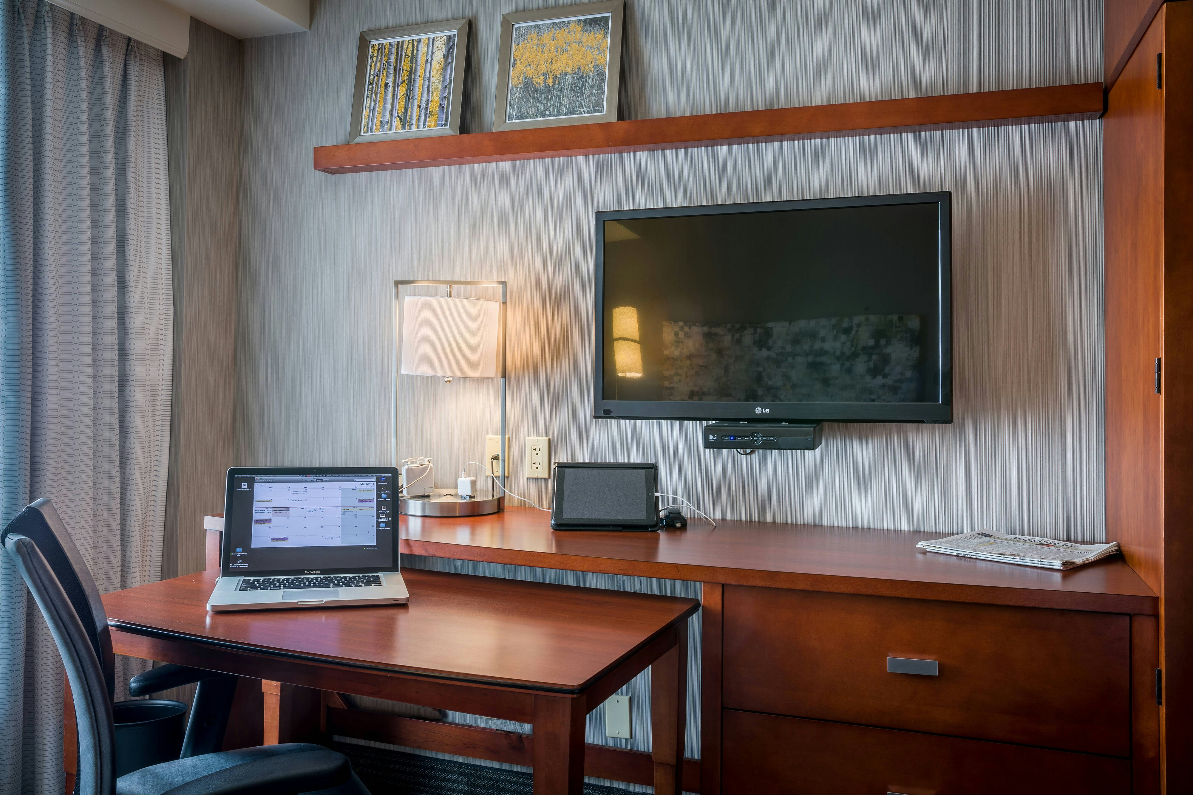 Courtyard By Marriott Culver City Los Angeles 42/46