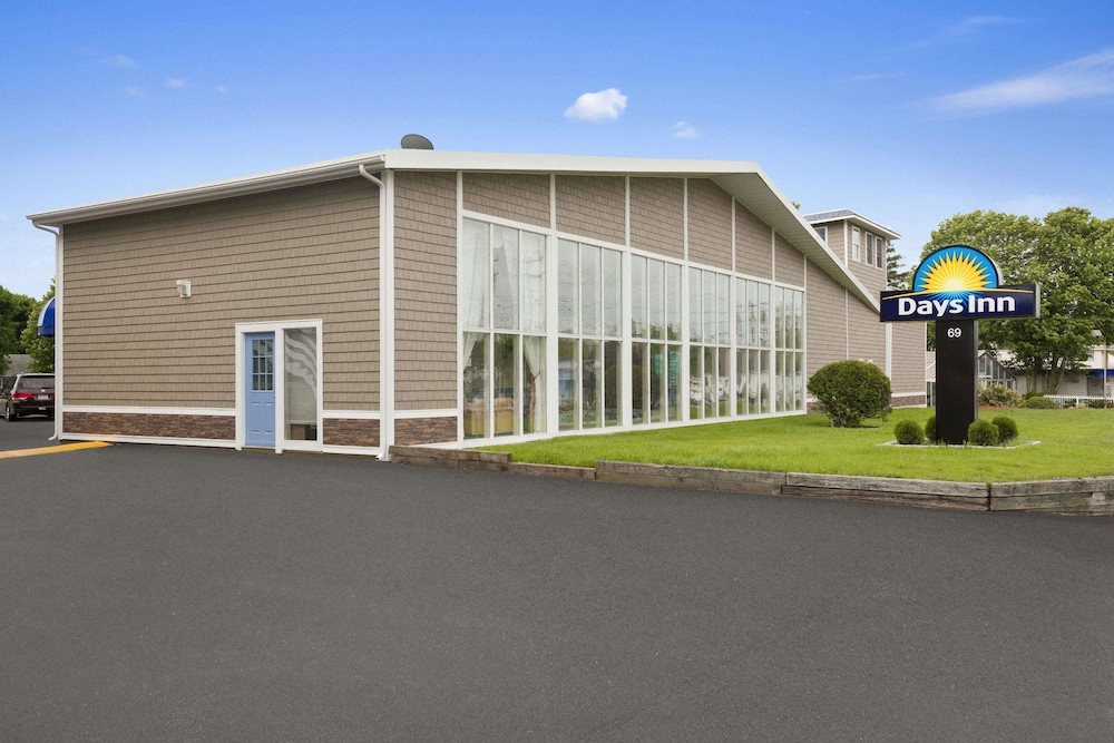 Days Inn By Wyndham West Yarmouth/Hyannis Cape Cod Area 2/16