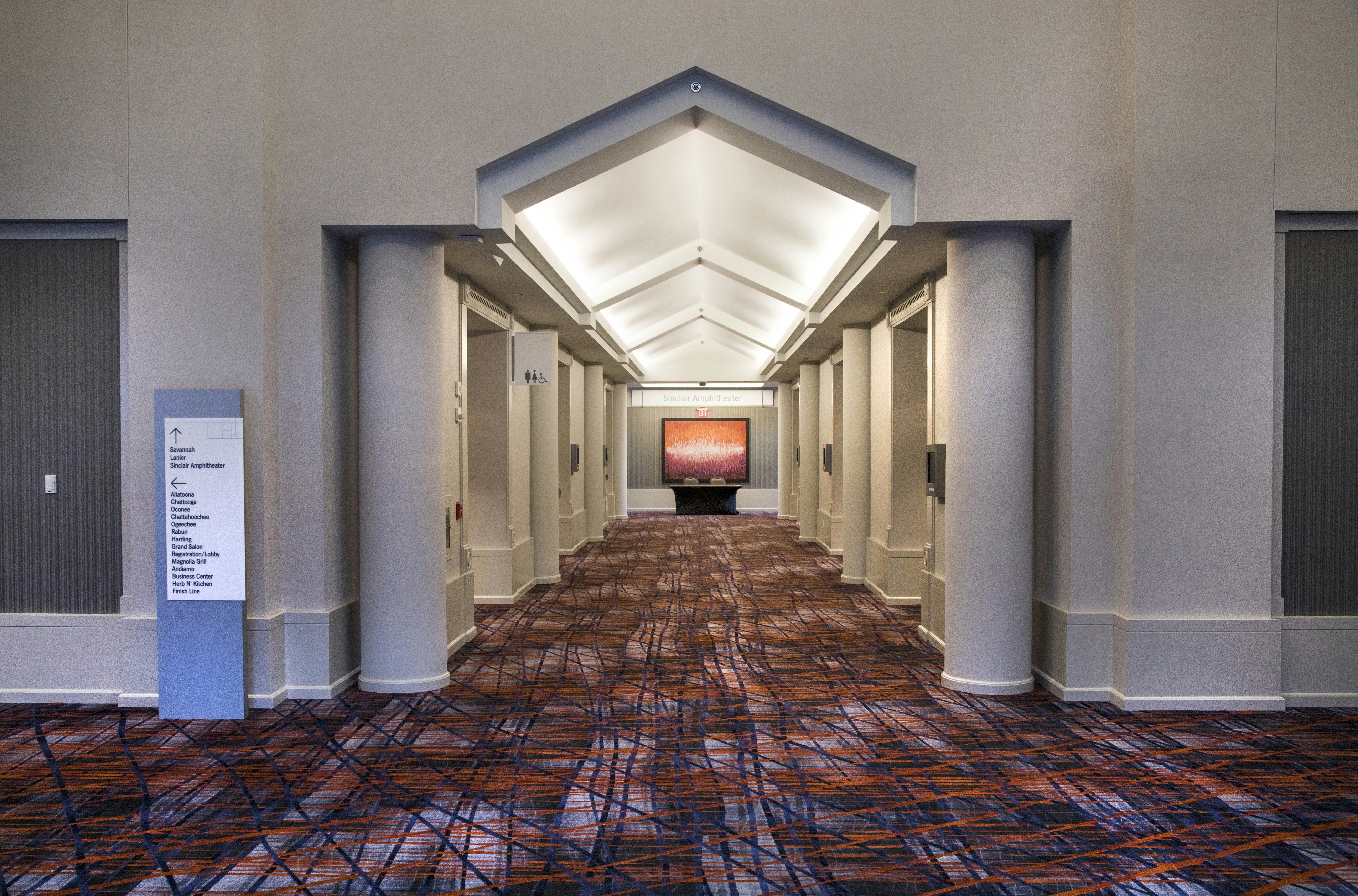 Hilton Atlanta Airport 67/70