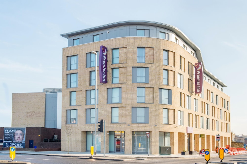 Premier Inn Cambridge East Newmarket Road in CAMBRIDGE