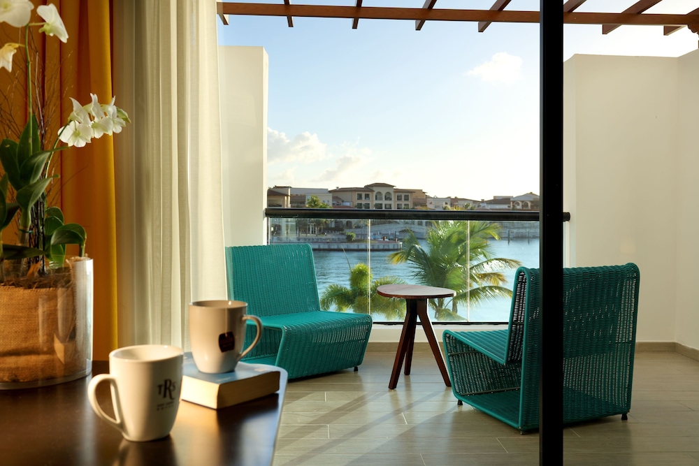 TRS Cap Cana Waterfront & Marina Hotel Adults Only All Inclusive Hotel 27/50
