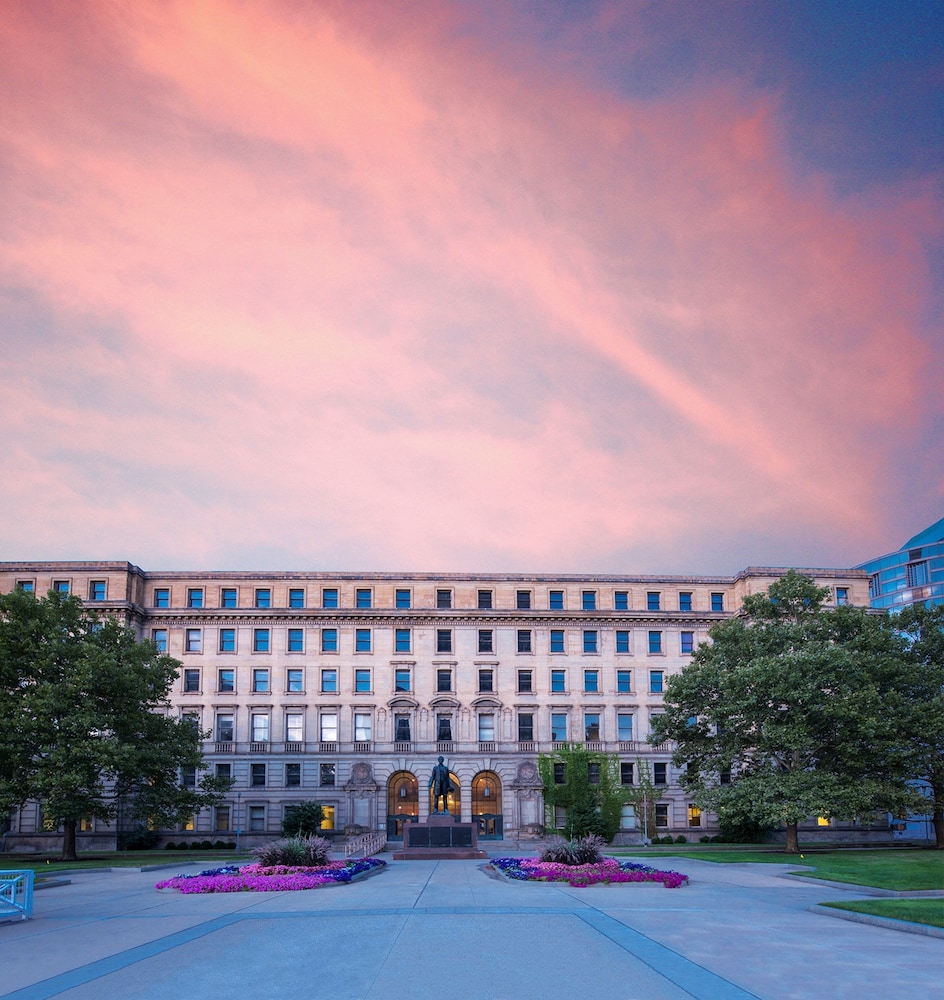 Drury Plaza Hotel Cleveland Downtown 3/50