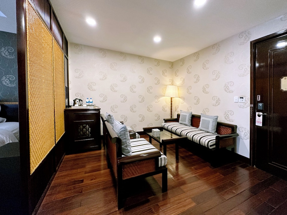 Rex Hotel Saigon 23/50
