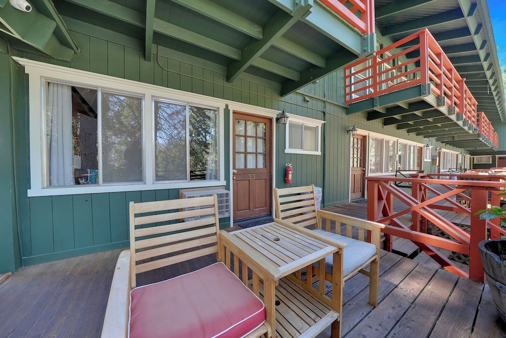 Narrow Gauge Inn 56/70
