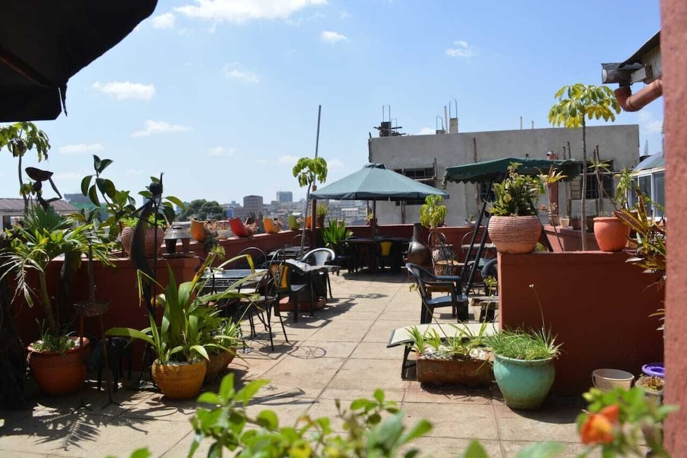 Khweza Bed & Breakfast 38/43
