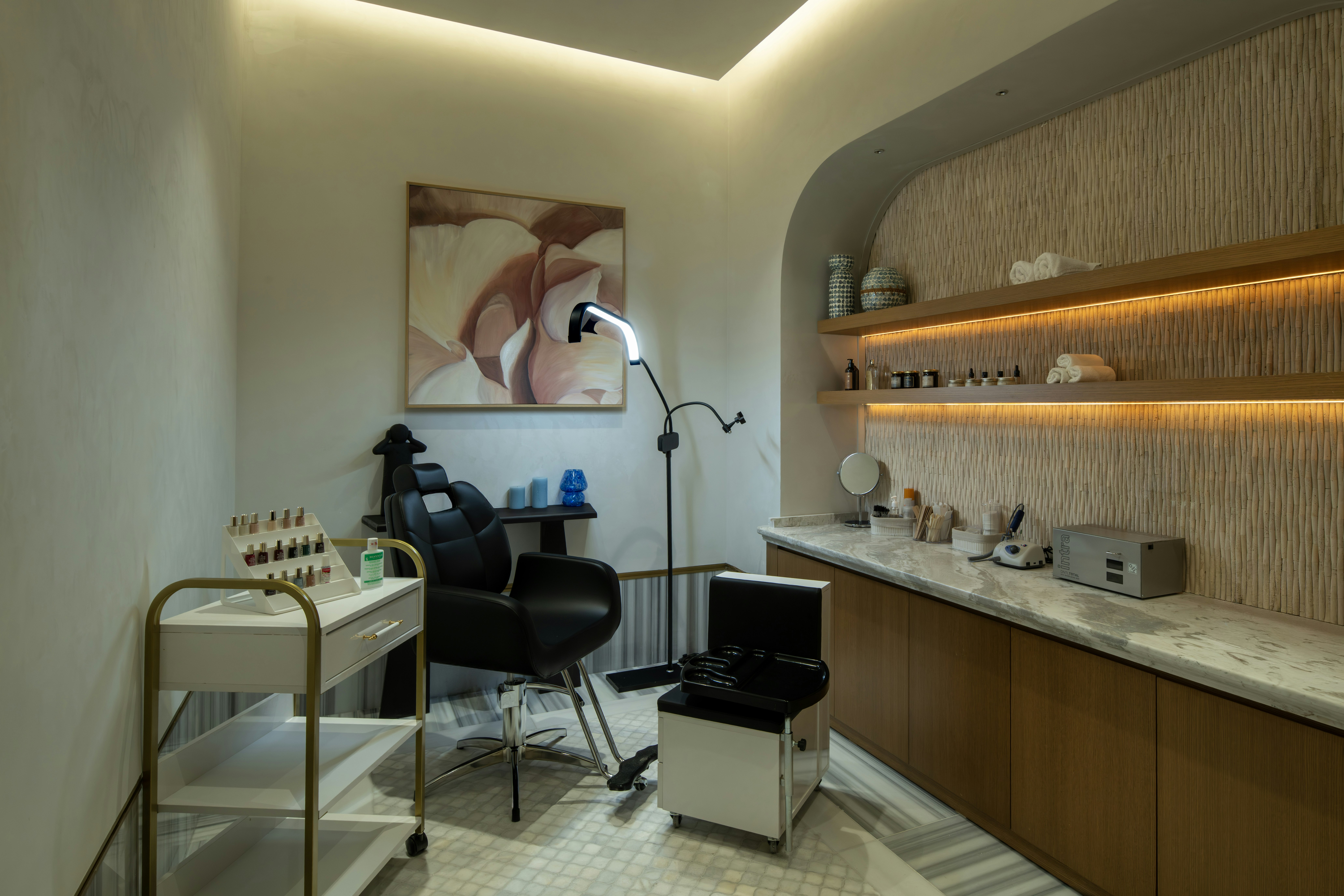 Altunizade Suites Istanbul, Curio Collection by Hilton 34/58