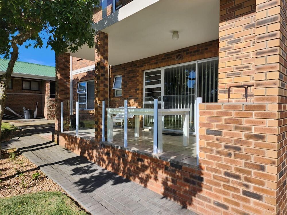 Muir Holiday Apartments 38/48