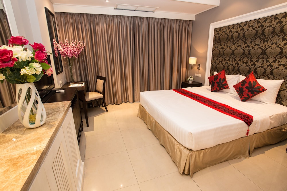 Hope Land Hotel 46 1 14/47