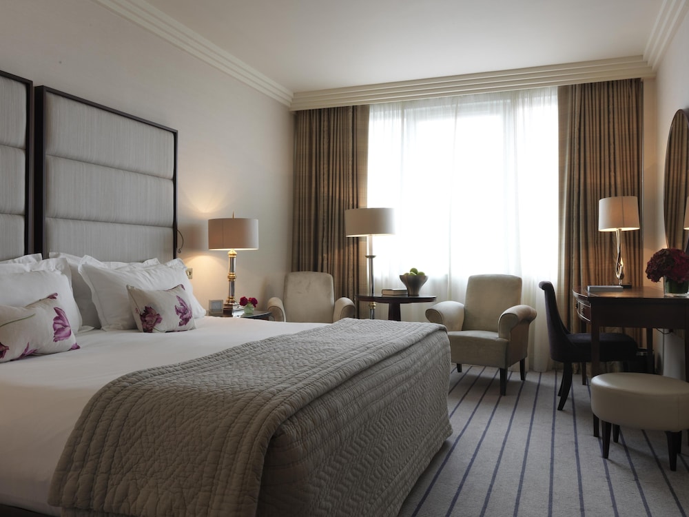 CLASSIC, KING BED