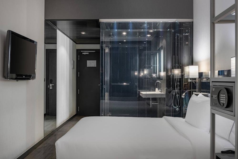 AC Hotel Atocha by Marriott 12/42