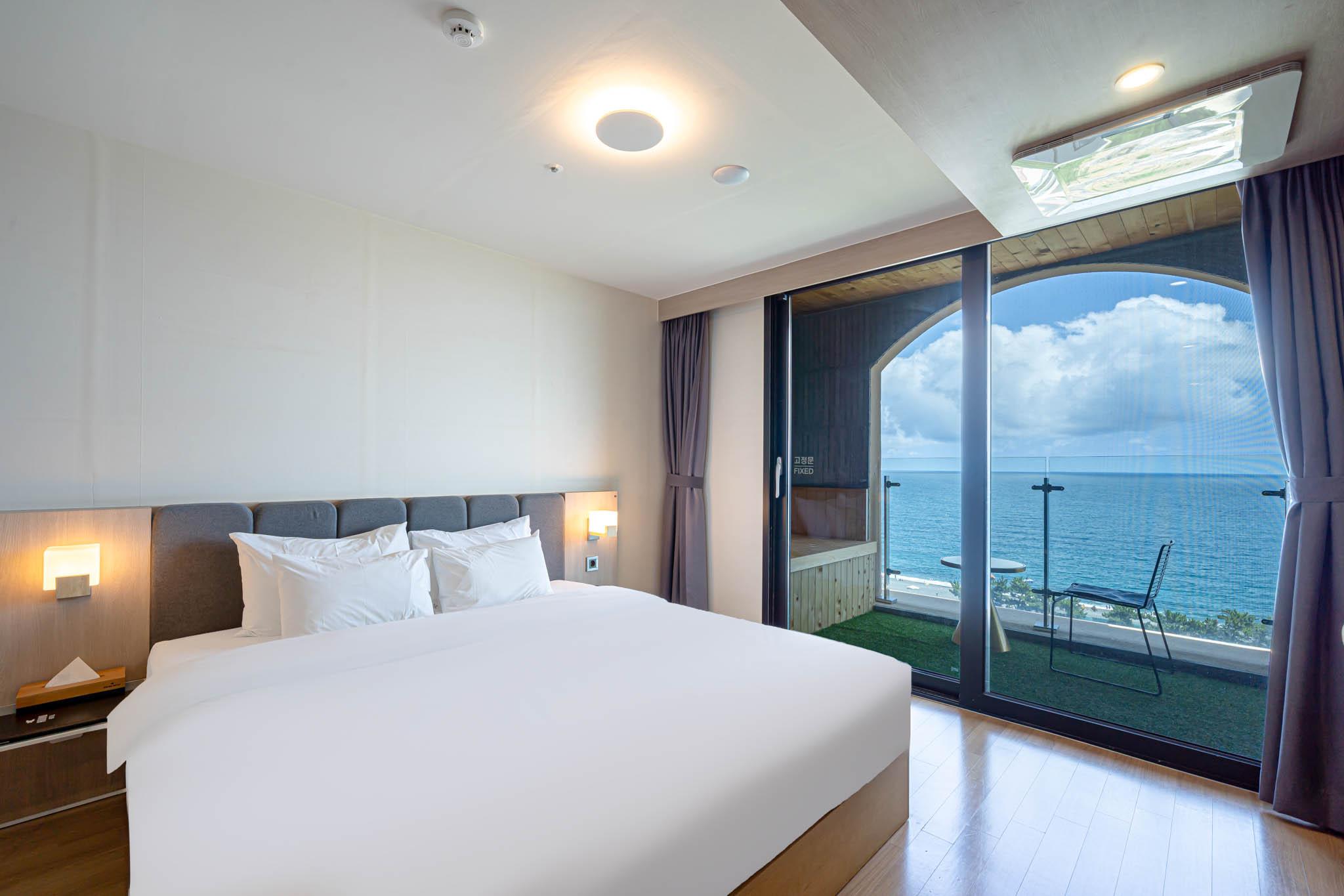 Ocean, Deluxe, High Floor