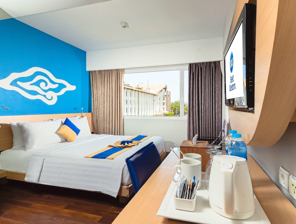 Kuta Beach Hotel 16/45