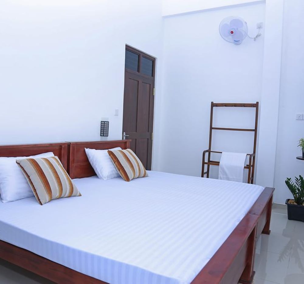 2 BEDROOMS, FAMILY SUITE, GARDEN VIEW
