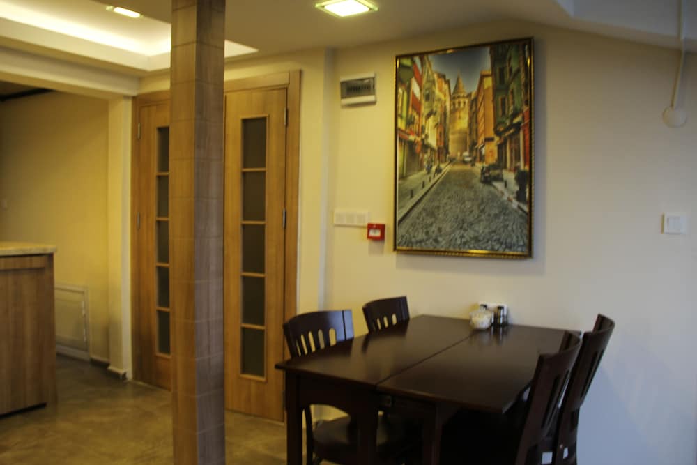 Polanin Hotel Istanbul 45/50