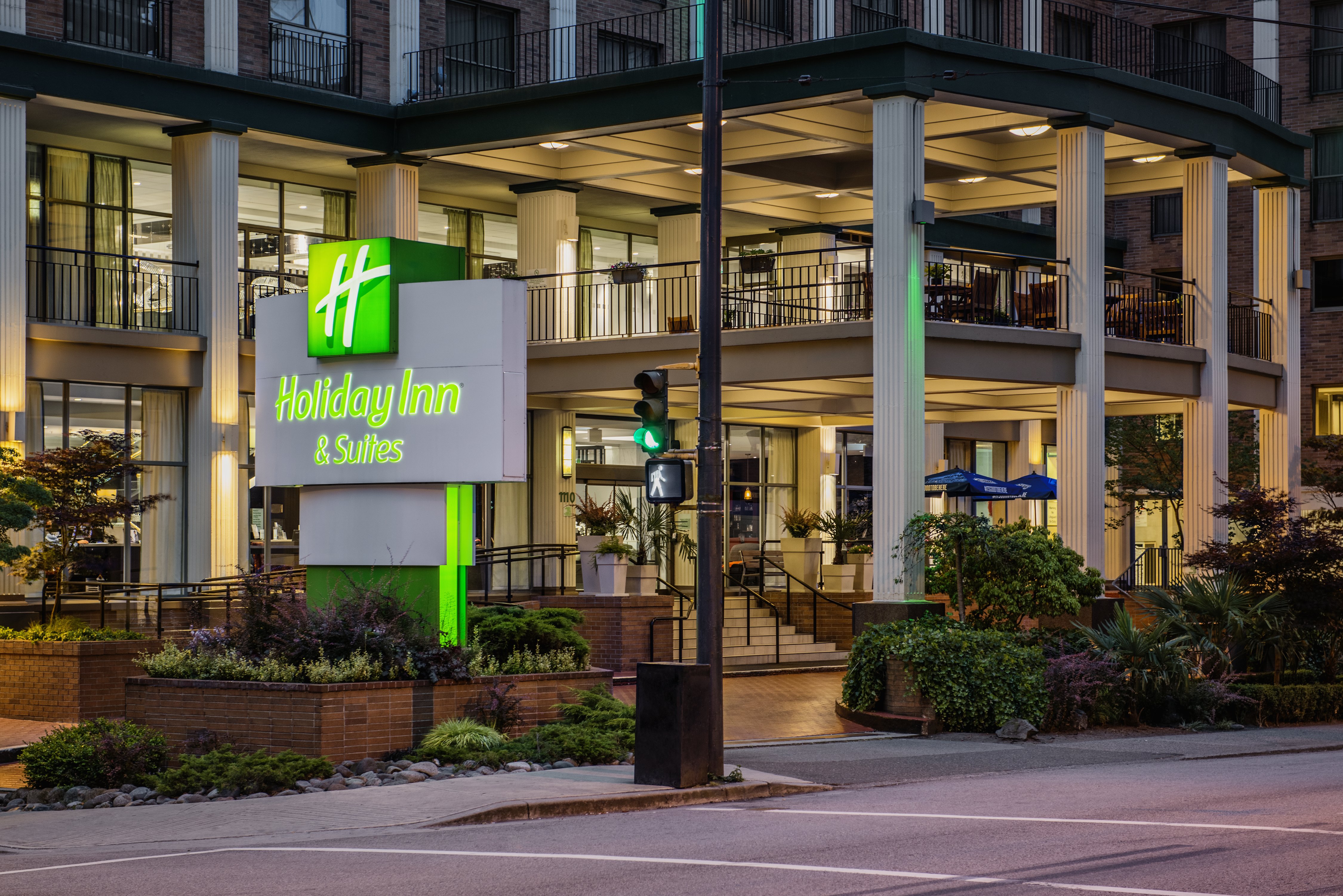HOLIDAY INN HOTEL  AND SUITES VANCOUVER DOWNTOWN in VANCOUVER - BRITISH COLUMBIA