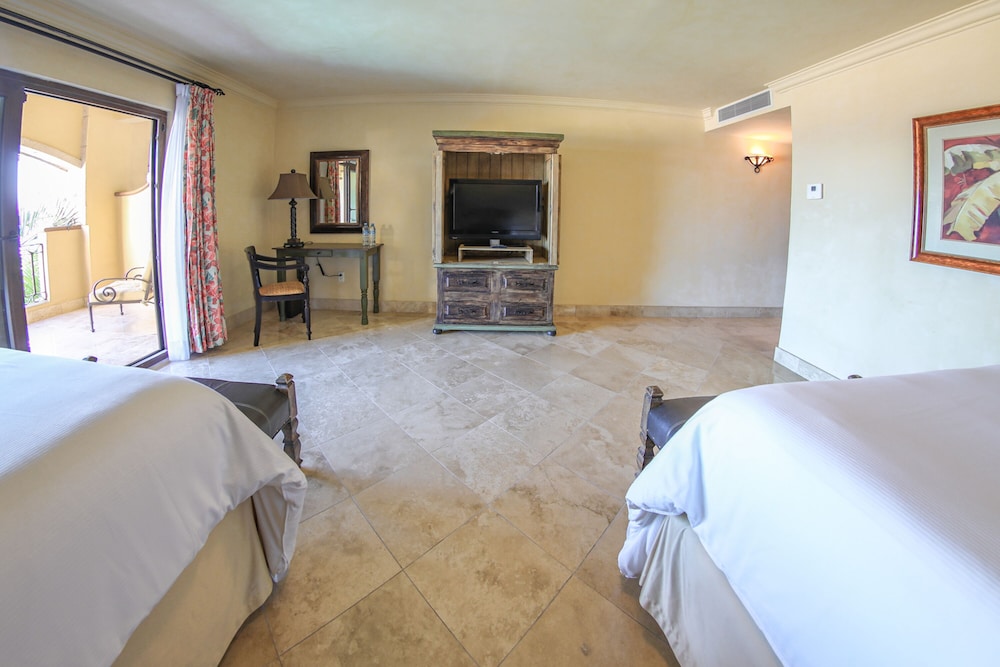 La Mision Loreto Hotel 12/75