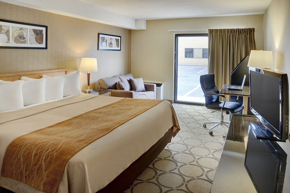 Comfort Inn Kirkland Lake 6/24
