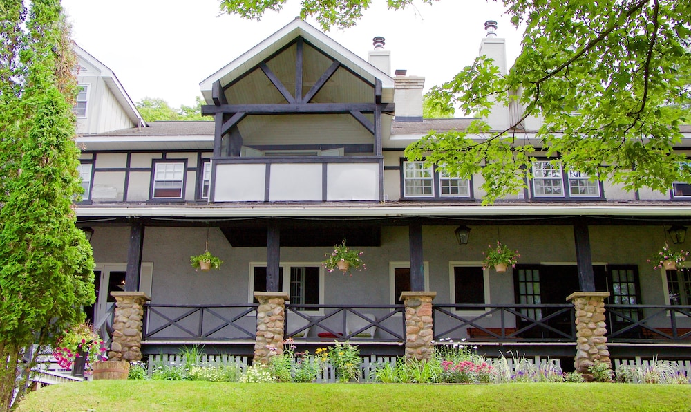 Sir Sam's Inn & Waterspa - Adults Only 4/57