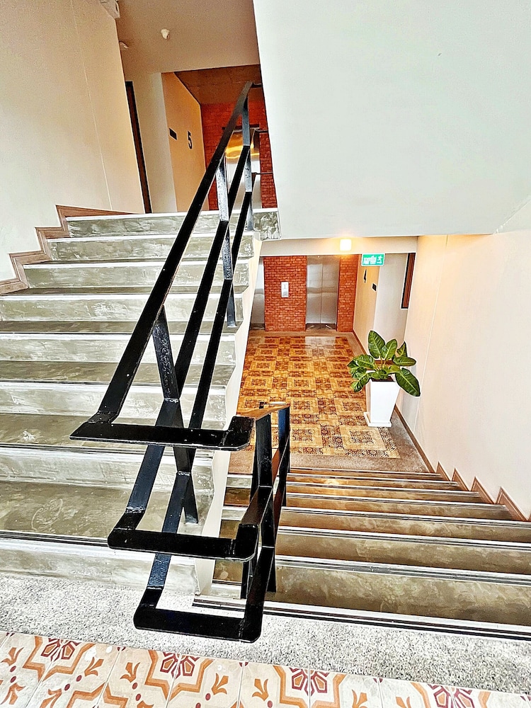 The Sixteenth Naiyang Beach Hotel 5/50