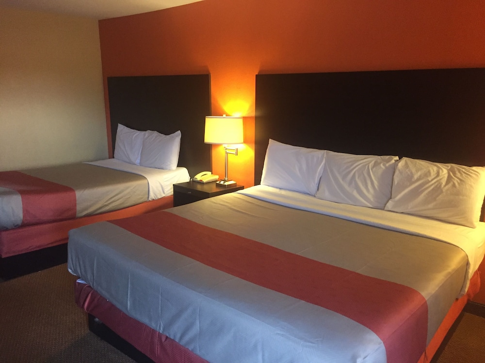 Motel6 San Antonio, TX - I-10 West 28/55
