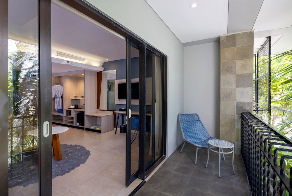 Solia Legian Bali 20/50