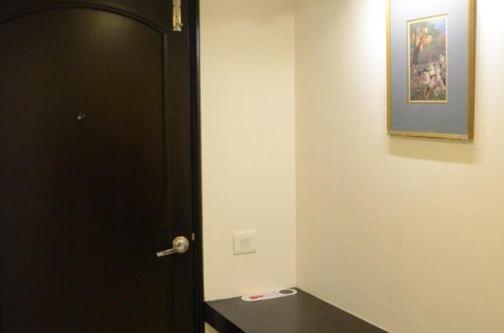 Hotel Yuvraj 26/35