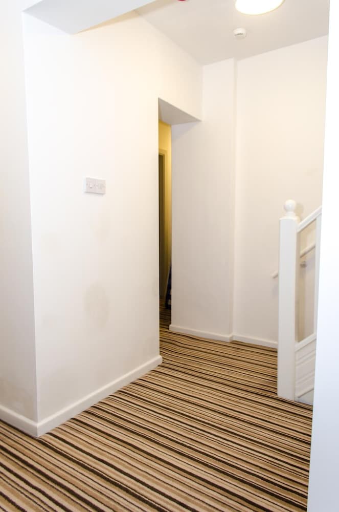 Trivelles Hotels - Eccles New Road 28/36
