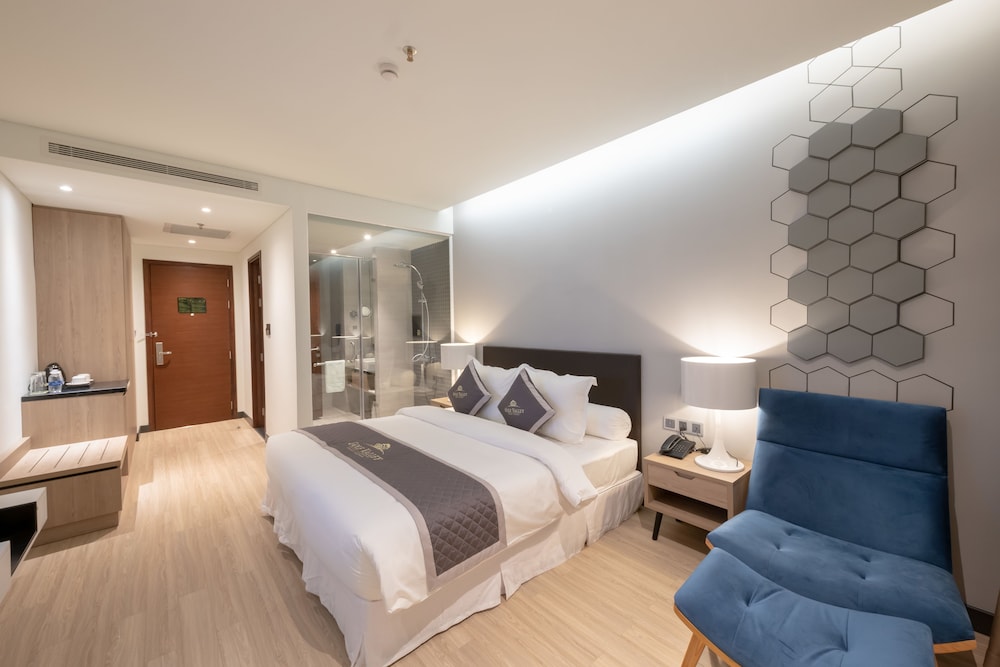 Superior, King Bed