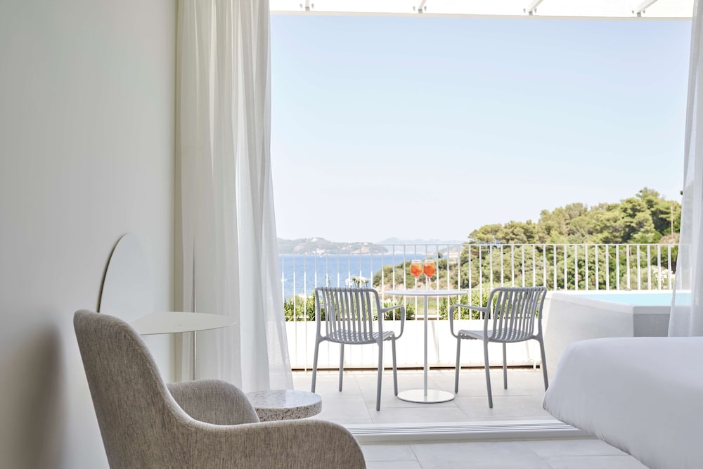 Radisson Resort Plaza Skiathos 42/50